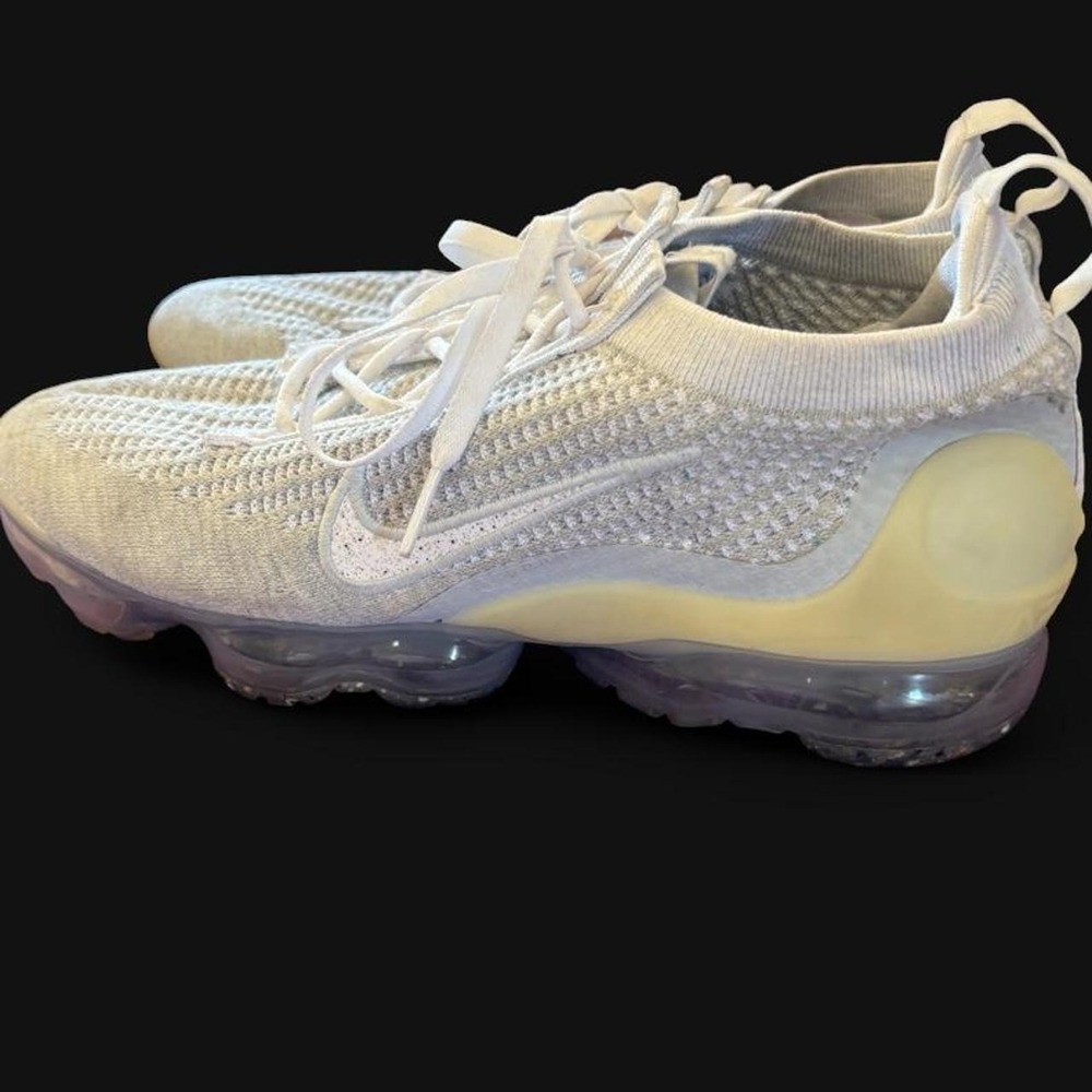 Nike Air VaporMax white sneakers size US Men's 10 No box